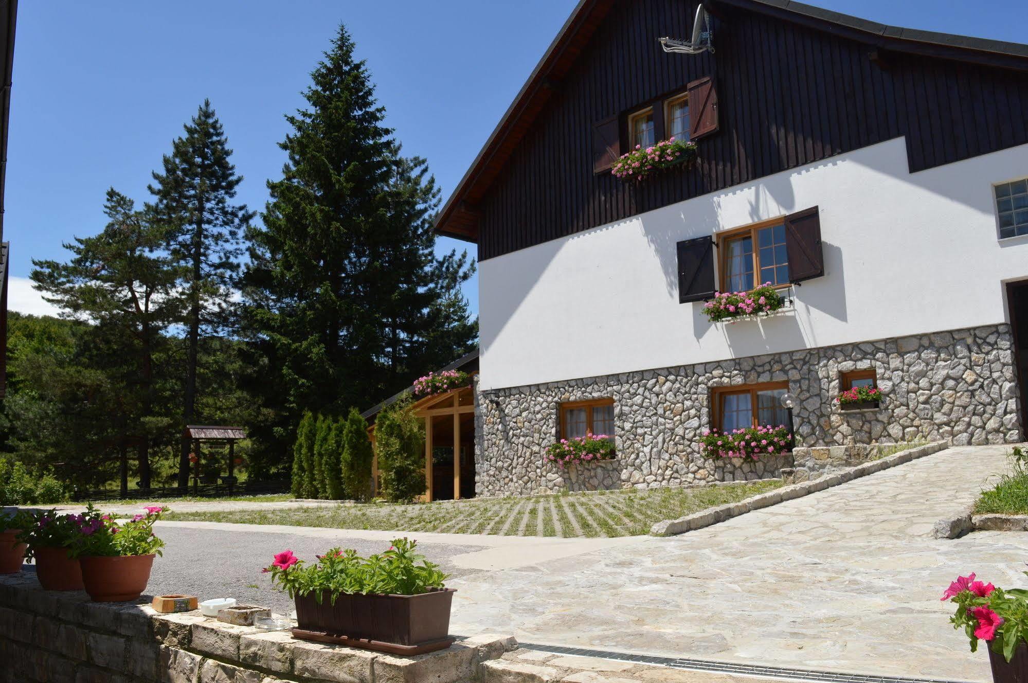 Plitvice Miric Inn Plitvicka Jezera Exterior photo
